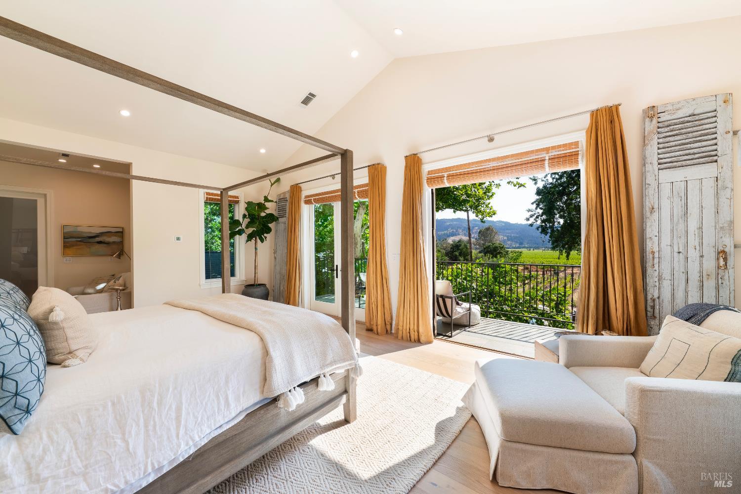 4189 Silverado Trail Calistoga CA 94515