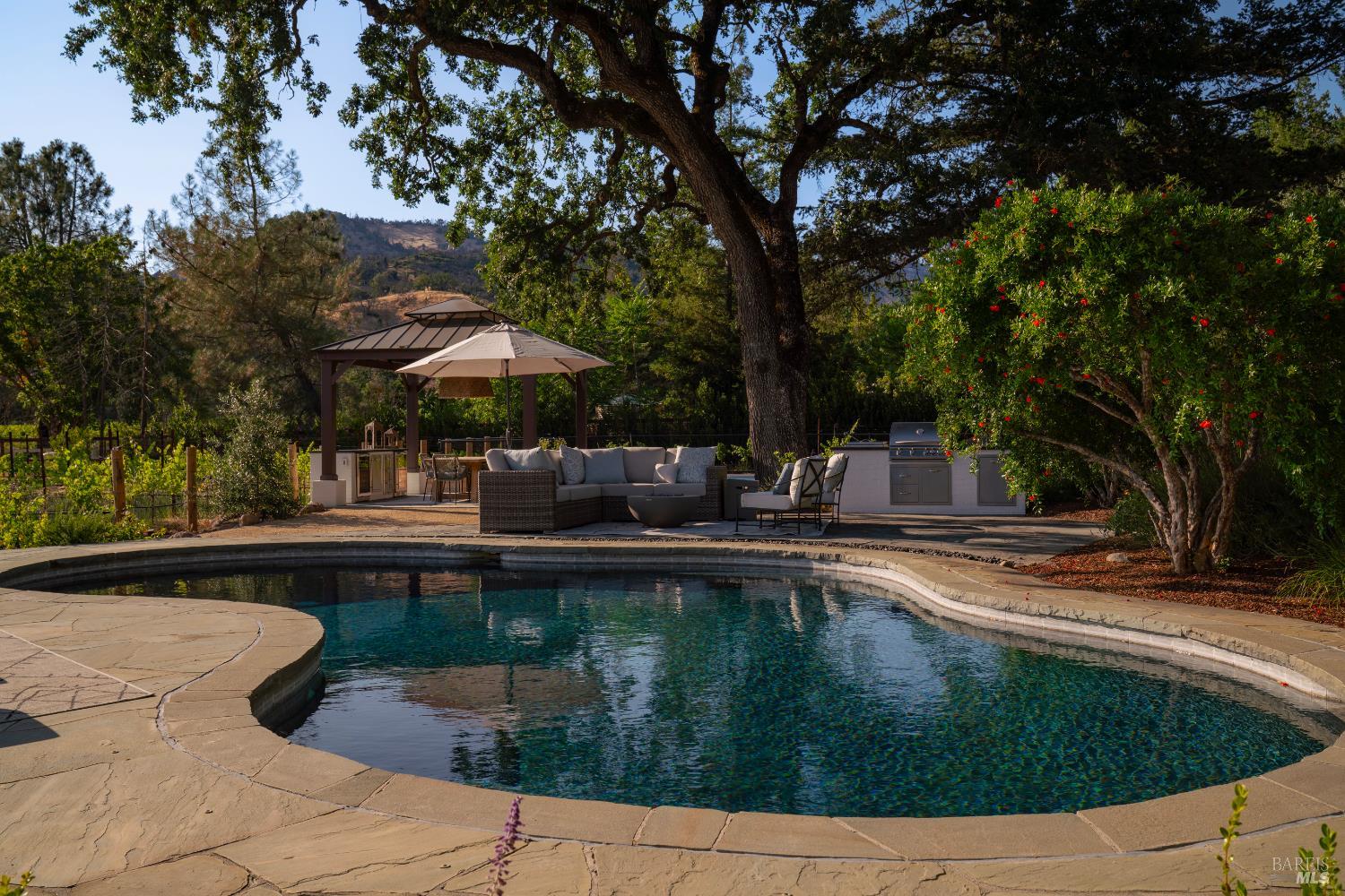 4189 Silverado Trail Calistoga CA 94515