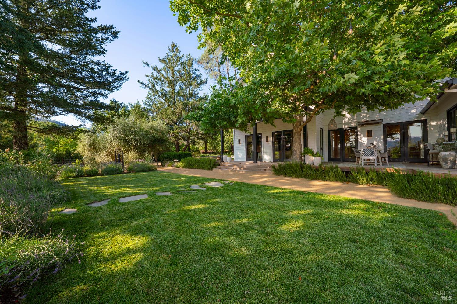 4189 Silverado Trail Calistoga CA 94515