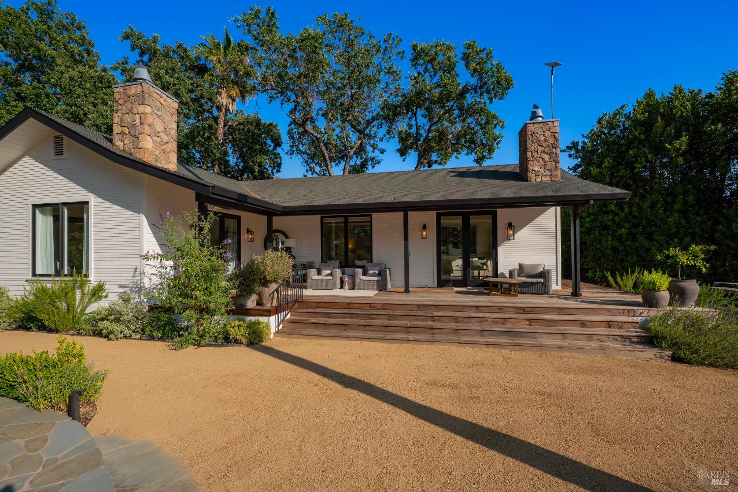 4189 Silverado Trail Calistoga CA 94515