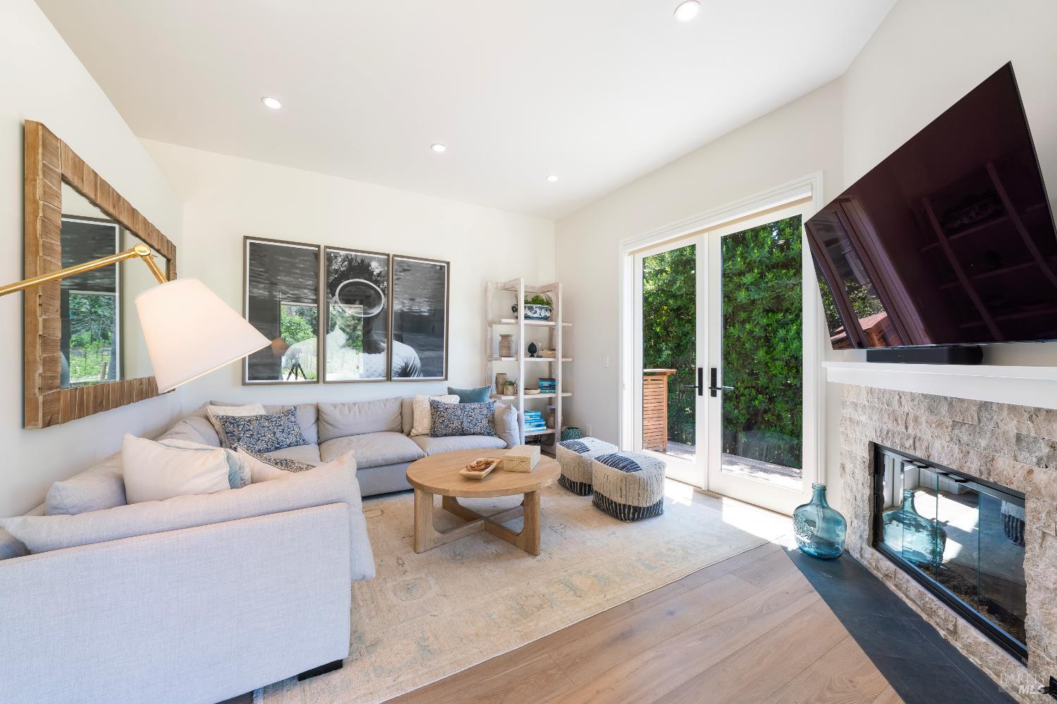 4189 Silverado Trail Calistoga CA 94515