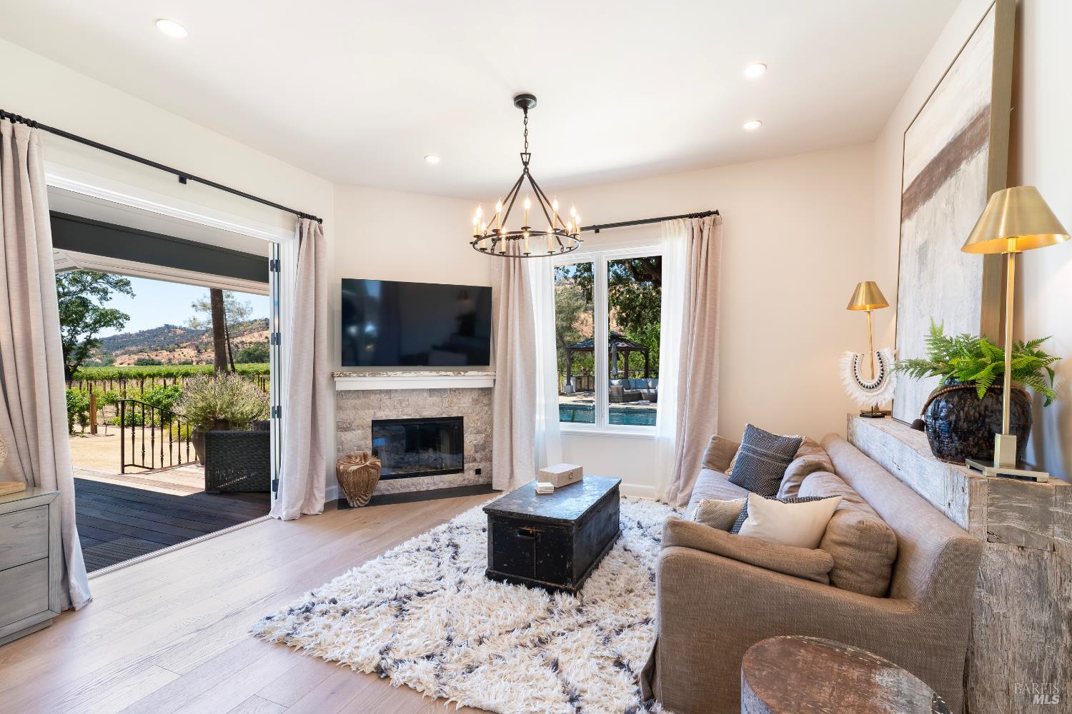 4189 Silverado Trail Calistoga CA 94515