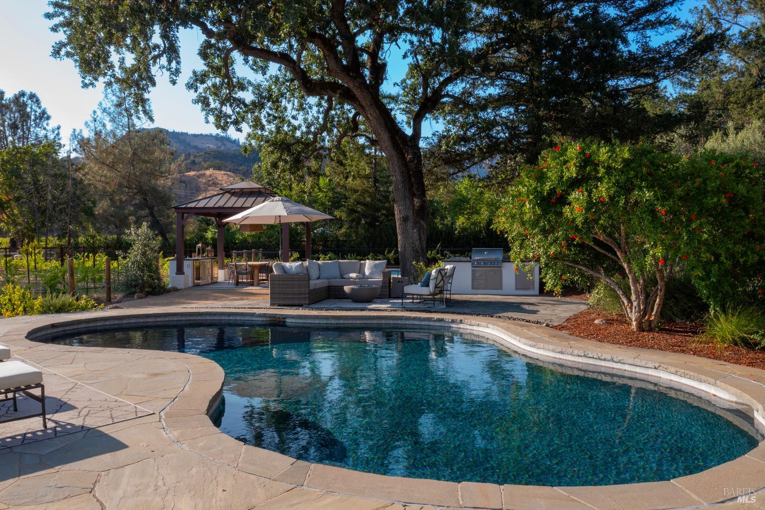 4189 Silverado Trail Calistoga CA 94515