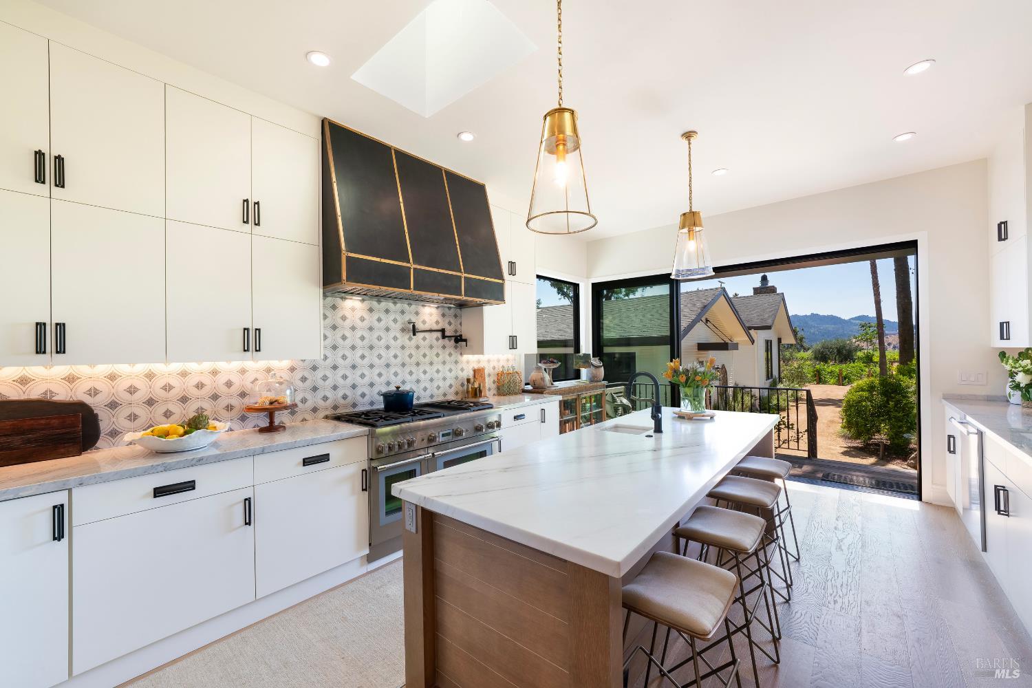 4189 Silverado Trail Calistoga CA 94515