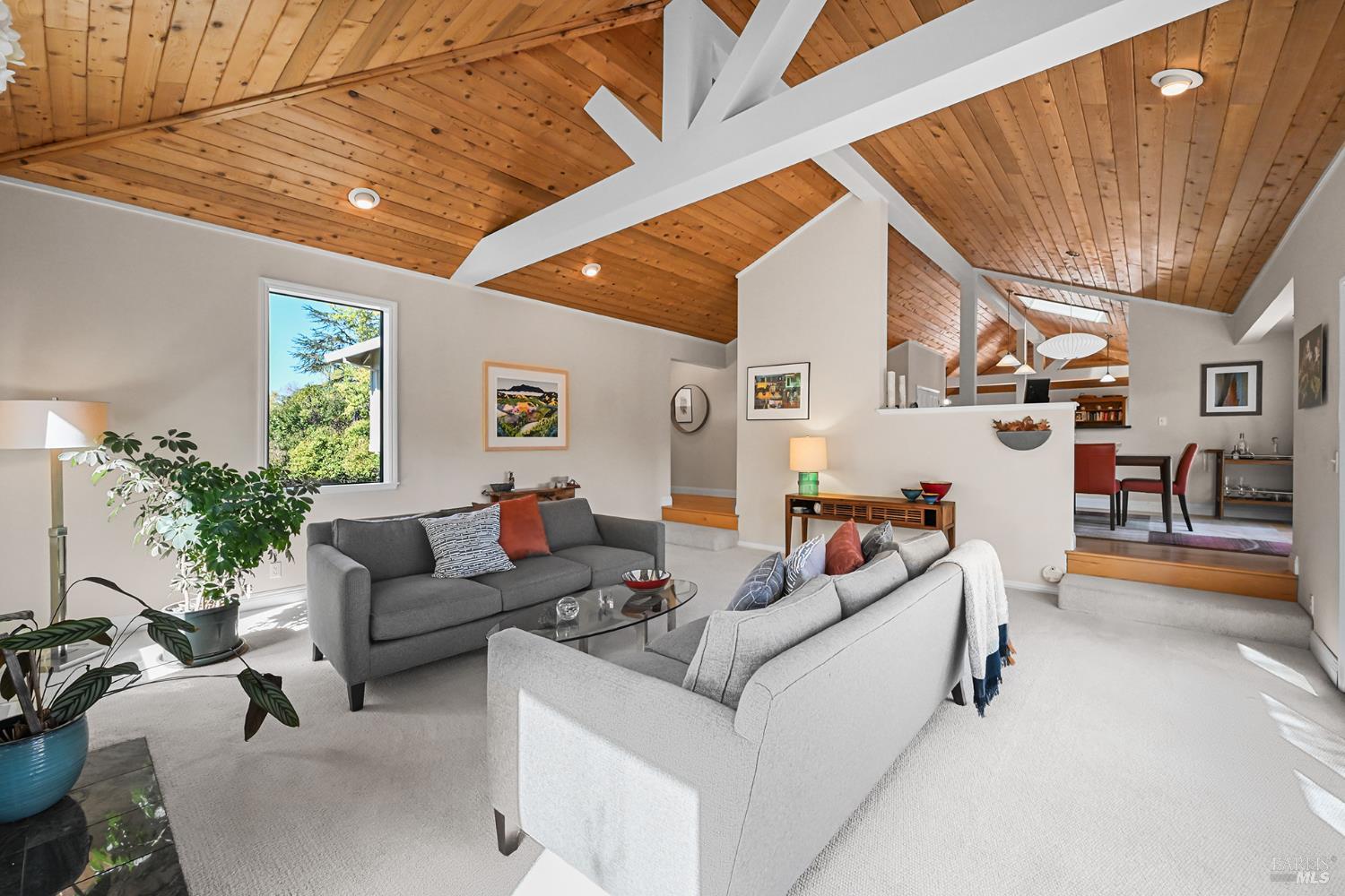 4702 Hillsboro Circle Santa Rosa CA 95405