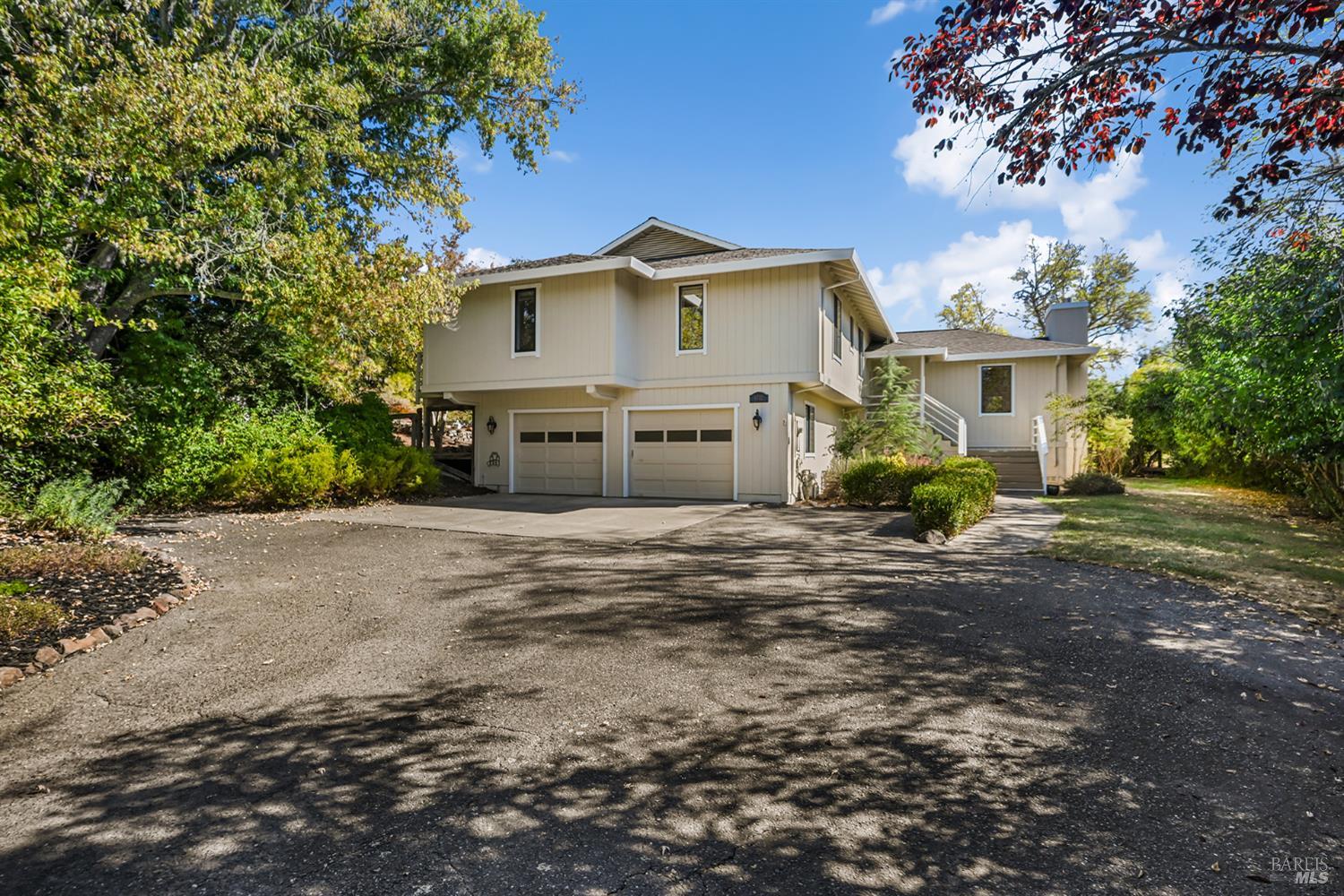 4702 Hillsboro Circle Santa Rosa CA 95405