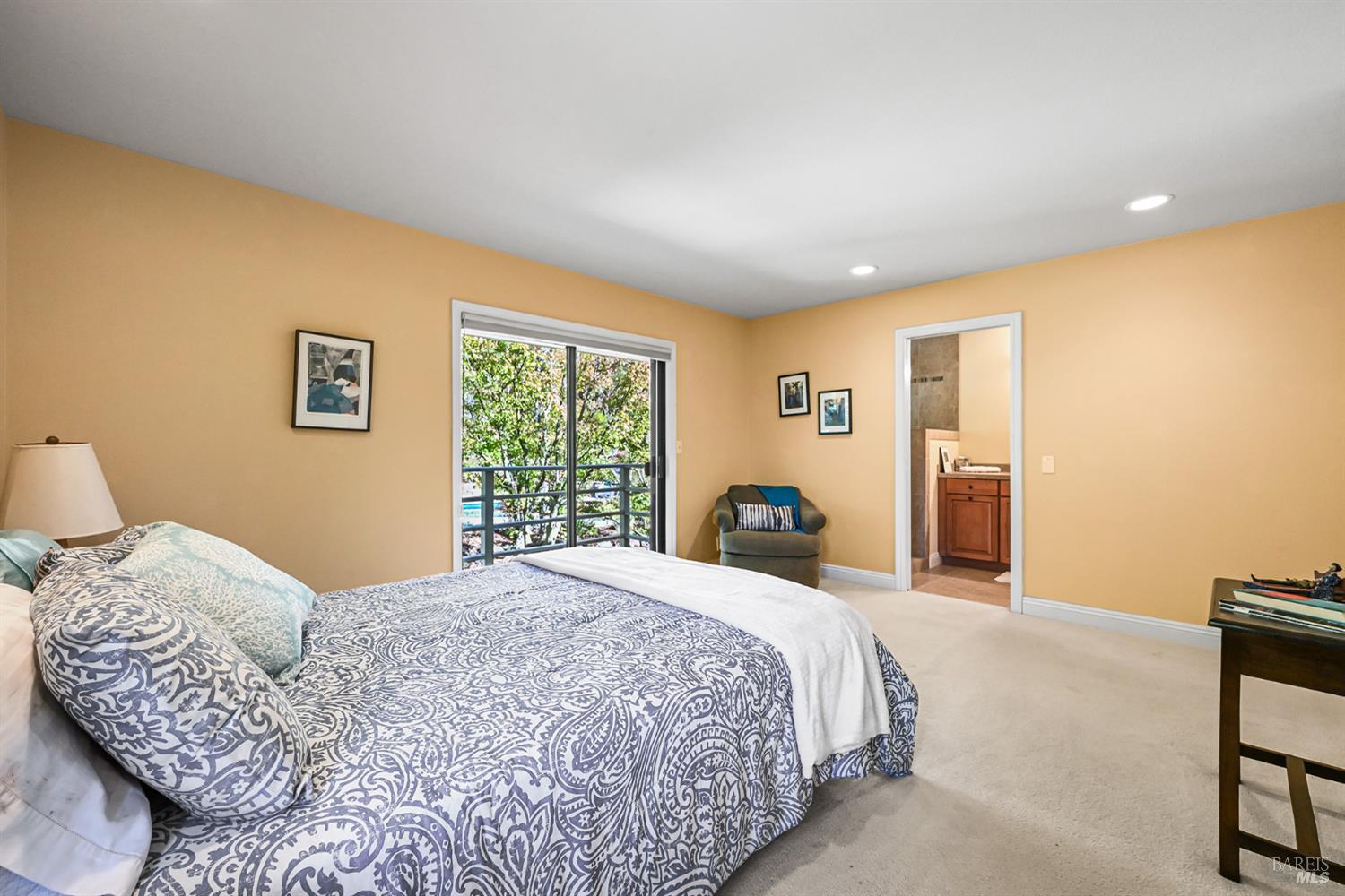 4702 Hillsboro Circle Santa Rosa CA 95405