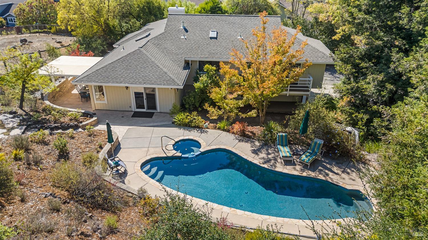 4702 Hillsboro Circle Santa Rosa CA 95405