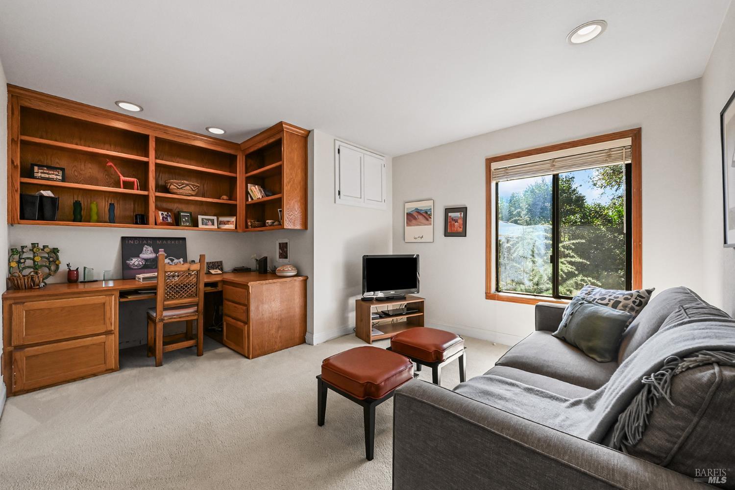 4702 Hillsboro Circle Santa Rosa CA 95405