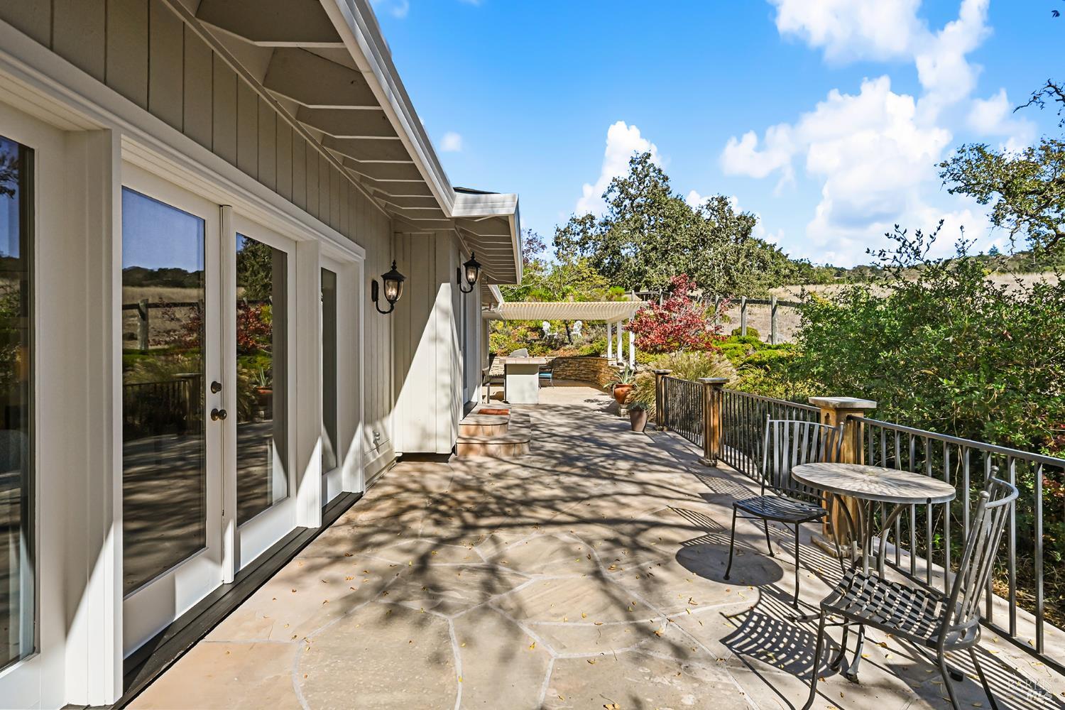 4702 Hillsboro Circle Santa Rosa CA 95405
