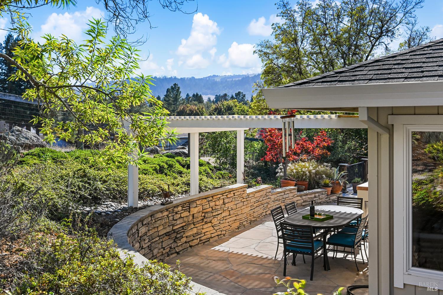 4702 Hillsboro Circle Santa Rosa CA 95405
