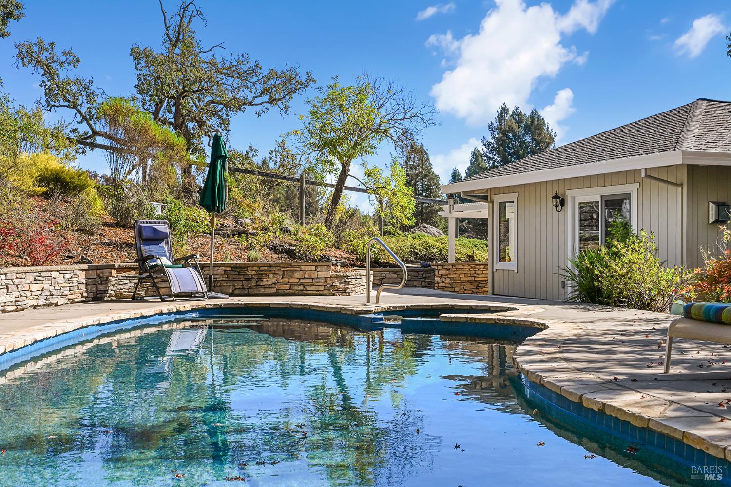4702 Hillsboro Circle Santa Rosa CA 95405