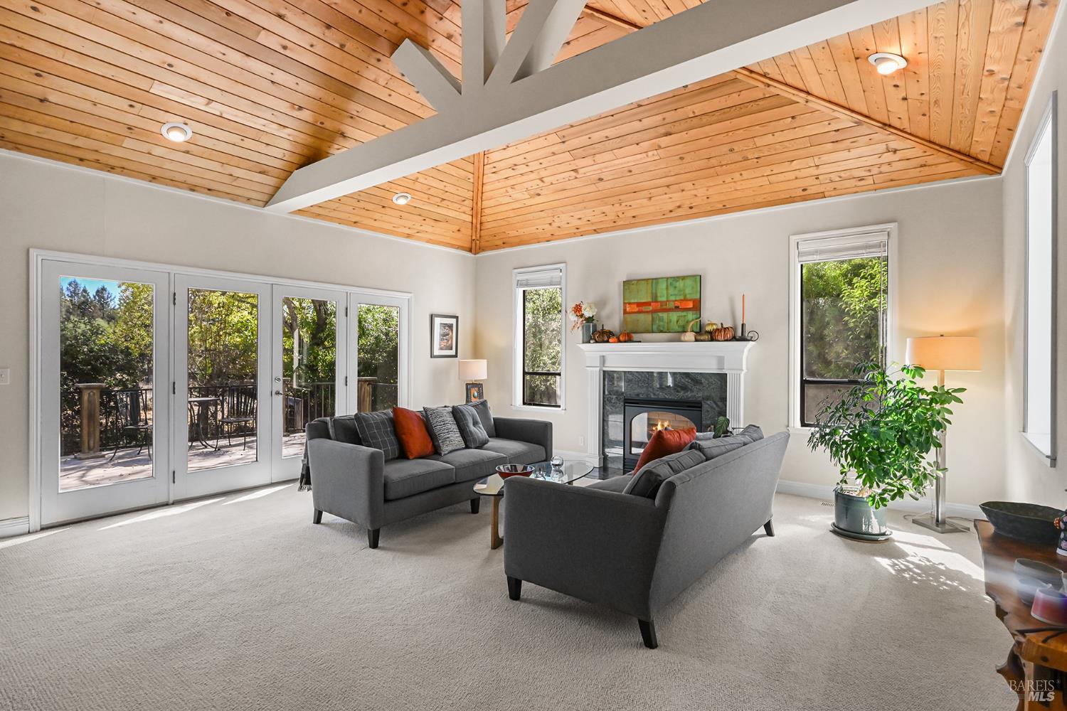 4702 Hillsboro Circle Santa Rosa CA 95405