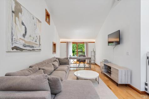 10-11 Waldruhe Heights Glen Ellen CA 95442