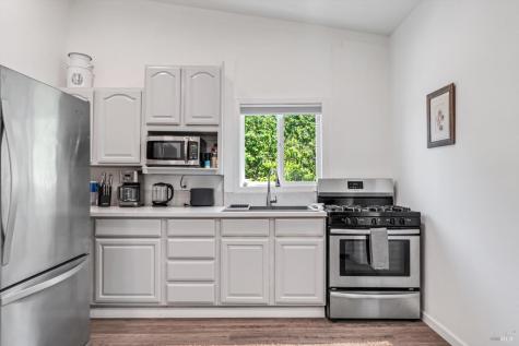 10-11 Waldruhe Heights Glen Ellen CA 95442