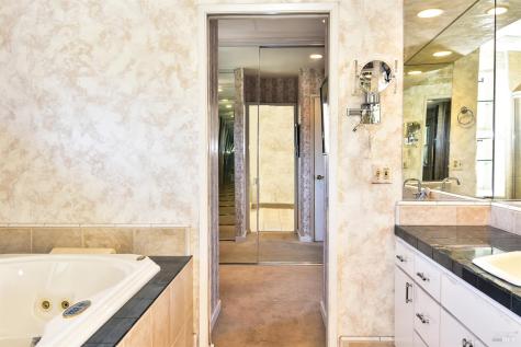 1203 Alberca Road Sonoma CA 95476