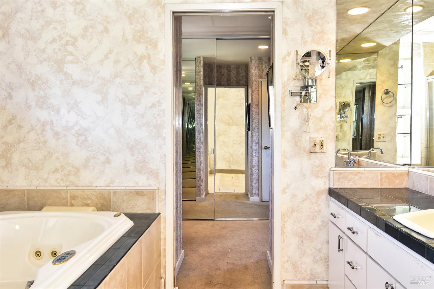 1203 Alberca Road Sonoma CA 95476