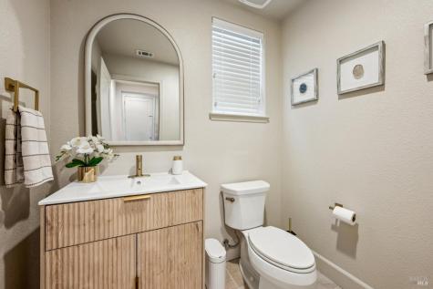 1425 Yarberry Lane Petaluma CA 94954