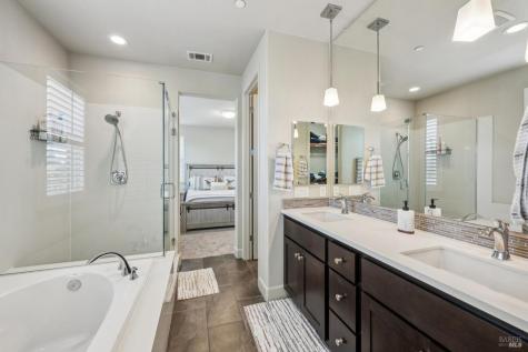 1425 Yarberry Lane Petaluma CA 94954