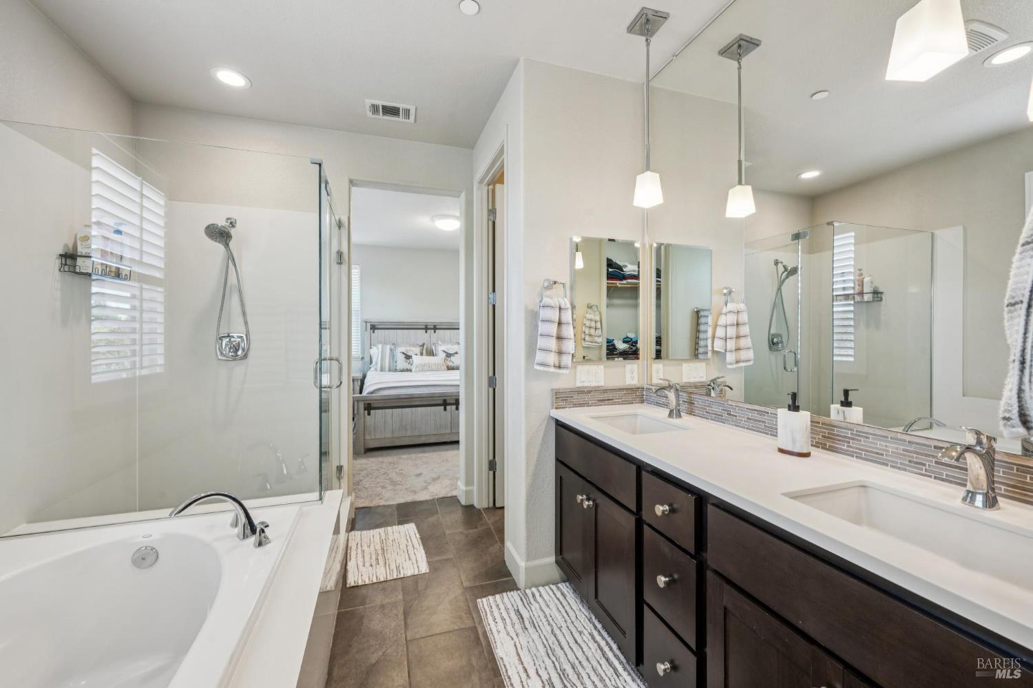 1425 Yarberry Lane Petaluma CA 94954