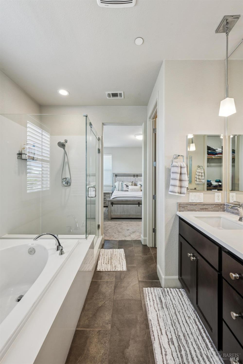 1425 Yarberry Lane Petaluma CA 94954