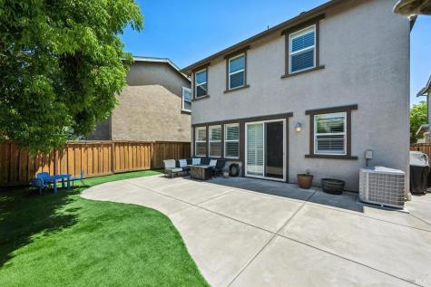 1425 Yarberry Lane Petaluma CA 94954