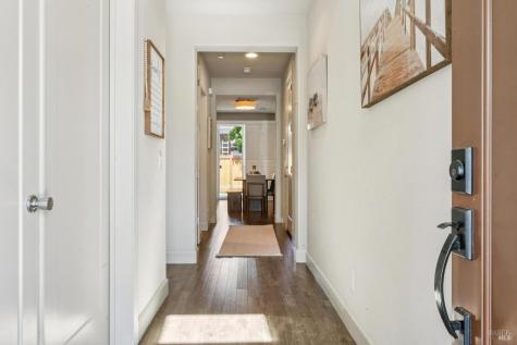 1425 Yarberry Lane Petaluma CA 94954