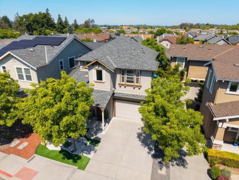 1425 Yarberry Lane Petaluma CA 94954