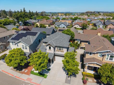 1425 Yarberry Lane Petaluma CA 94954