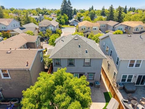 1425 Yarberry Lane Petaluma CA 94954