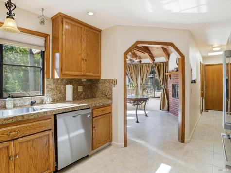 3460 Happy Valley Avenue Santa Rosa CA 95404