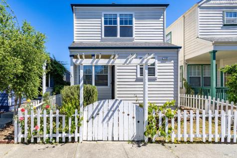 1440 Tammy Way Santa Rosa CA 95401
