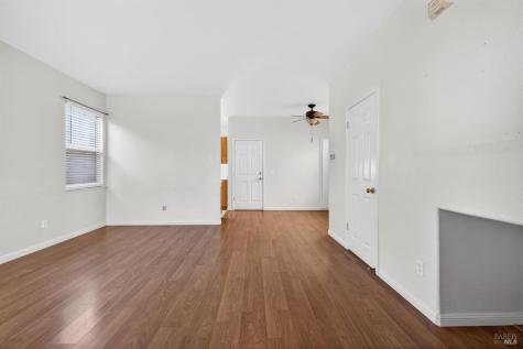 1440 Tammy Way Santa Rosa CA 95401