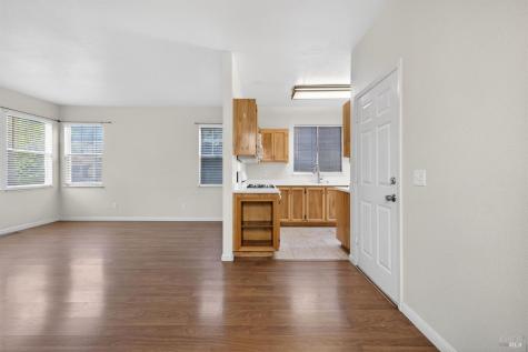 1440 Tammy Way Santa Rosa CA 95401