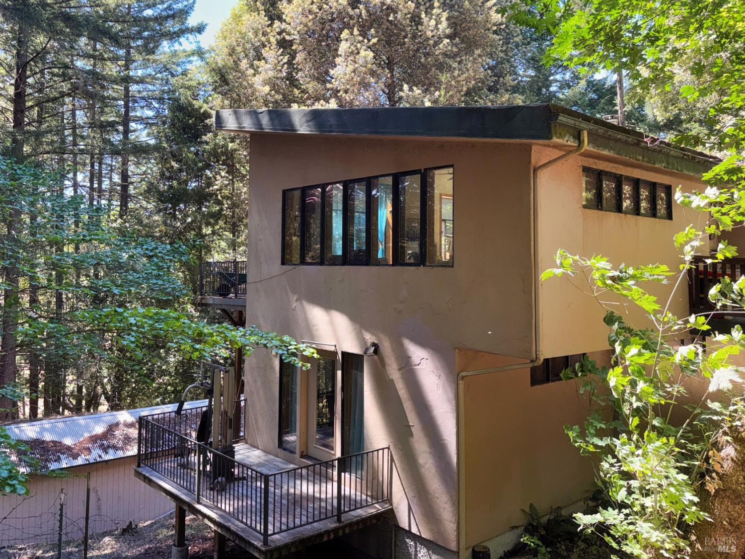 4345 Blackhawk Drive Willits CA 95490