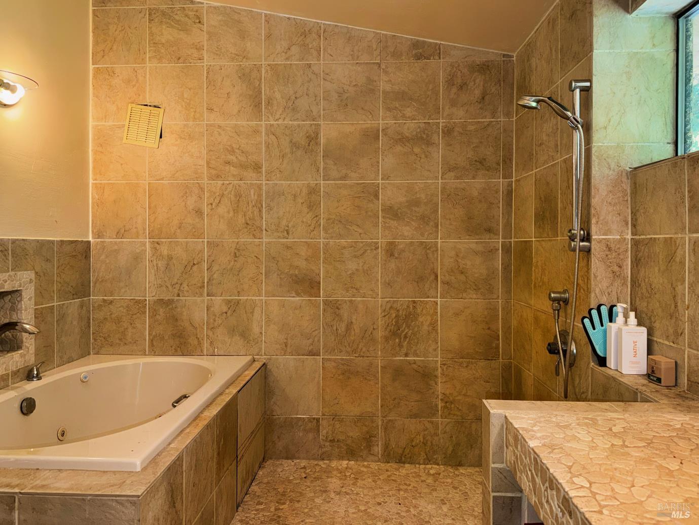 4345 Blackhawk Drive Willits CA 95490