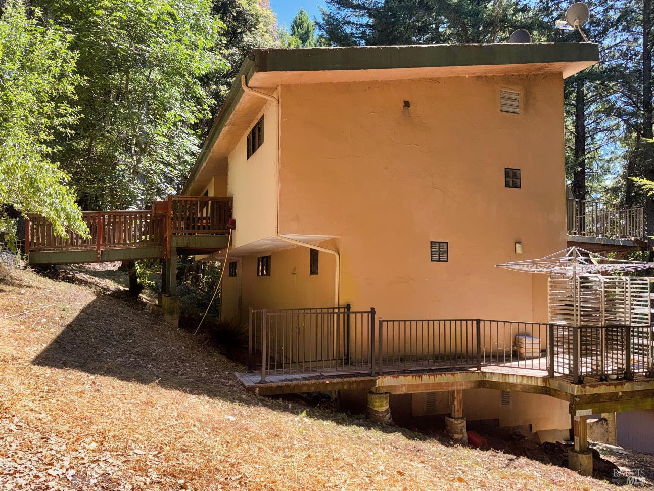 4345 Blackhawk Drive Willits CA 95490