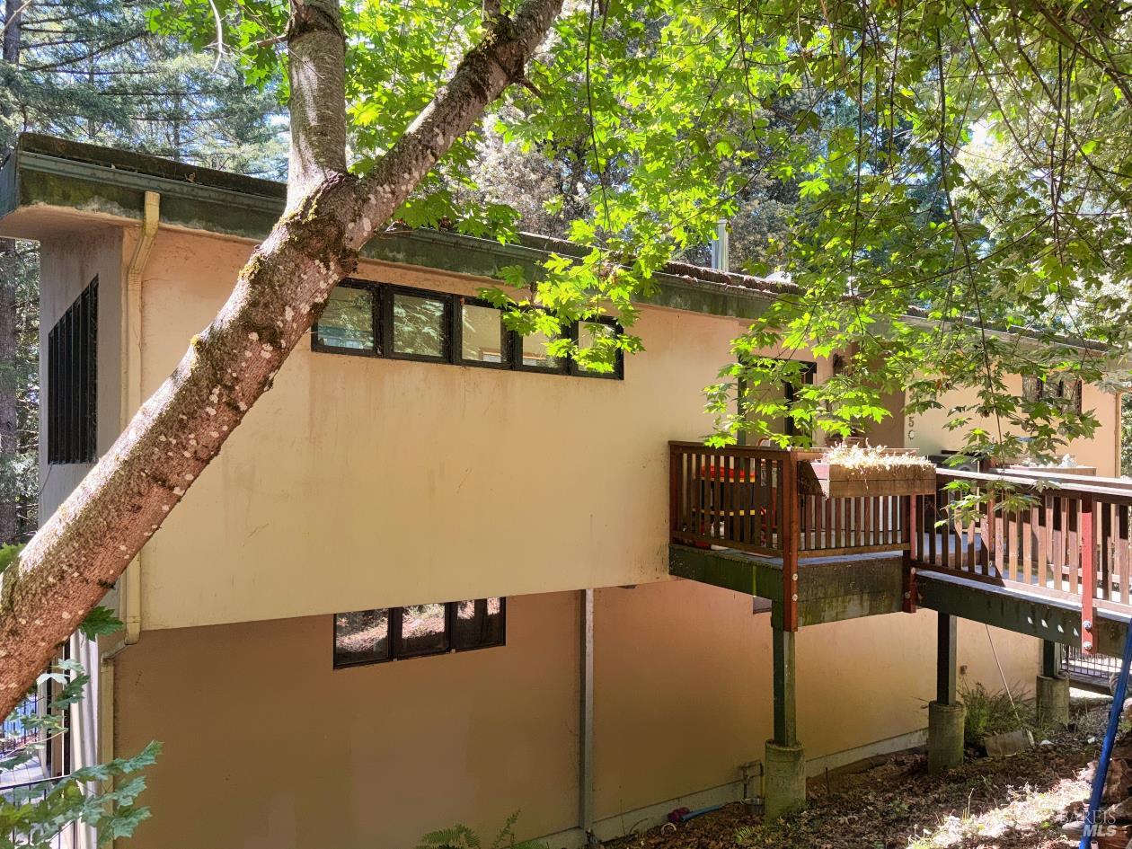 4345 Blackhawk Drive Willits CA 95490