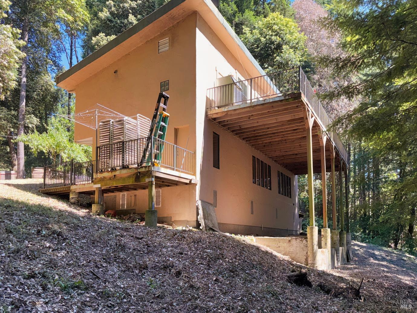 4345 Blackhawk Drive Willits CA 95490