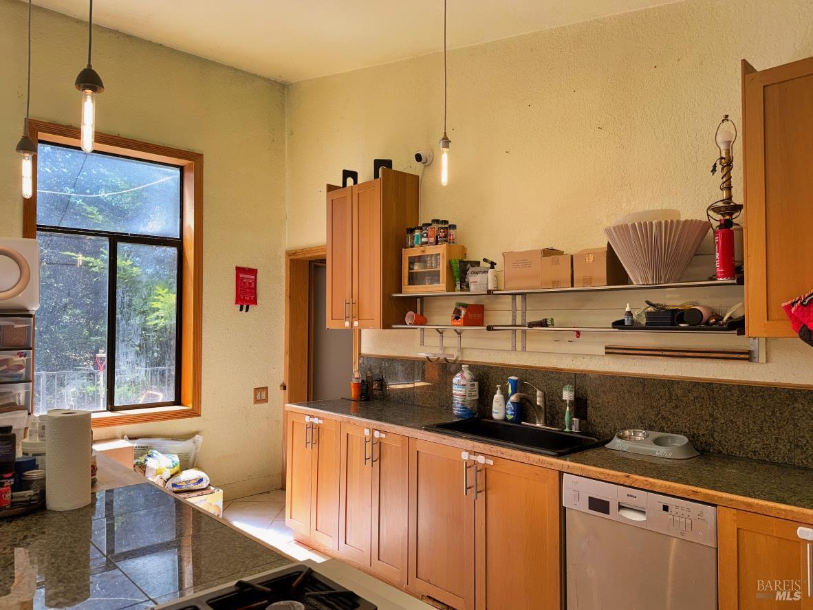4345 Blackhawk Drive Willits CA 95490