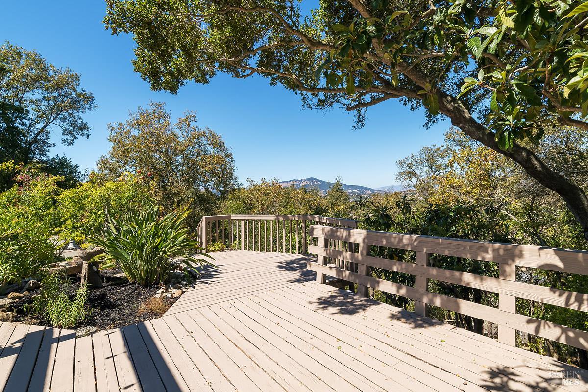 22 Terry Circle Novato CA 94947