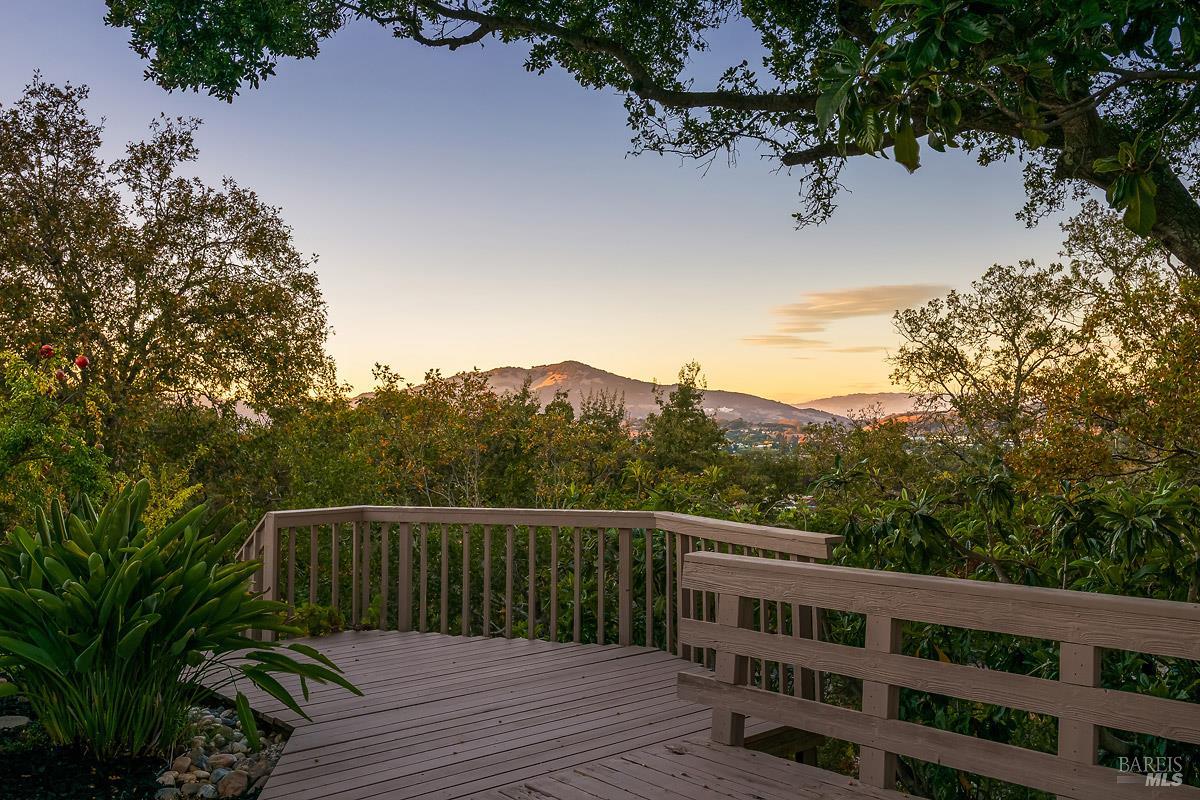 22 Terry Circle Novato CA 94947