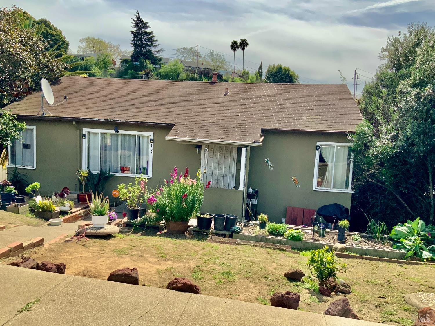 105 Laguna Street Vallejo CA 94591