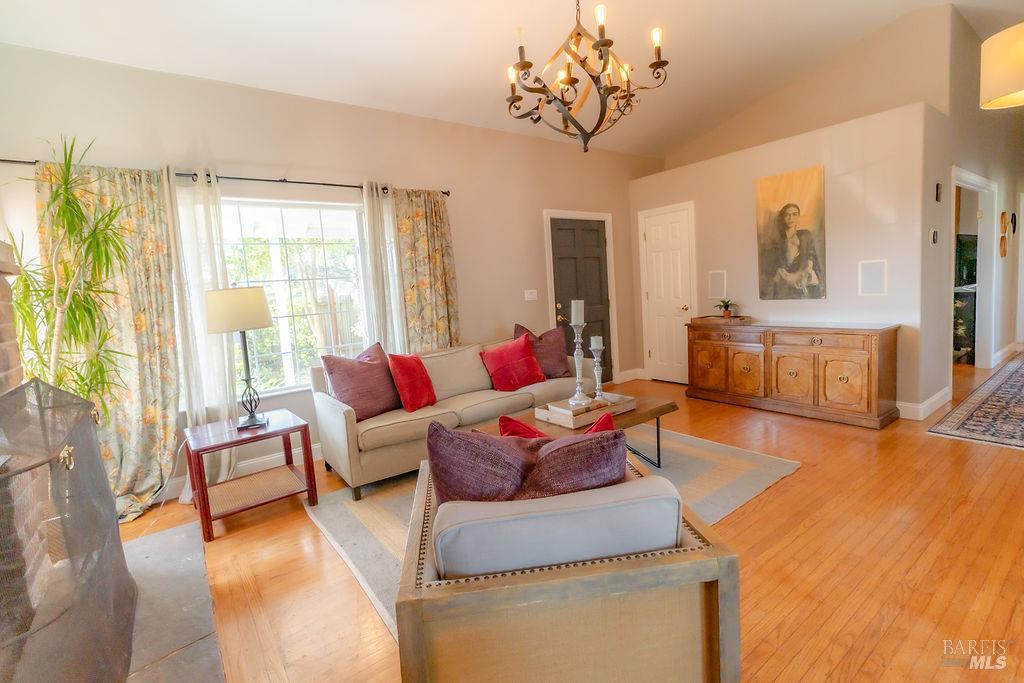 2565 Piner Road Santa Rosa CA 95401