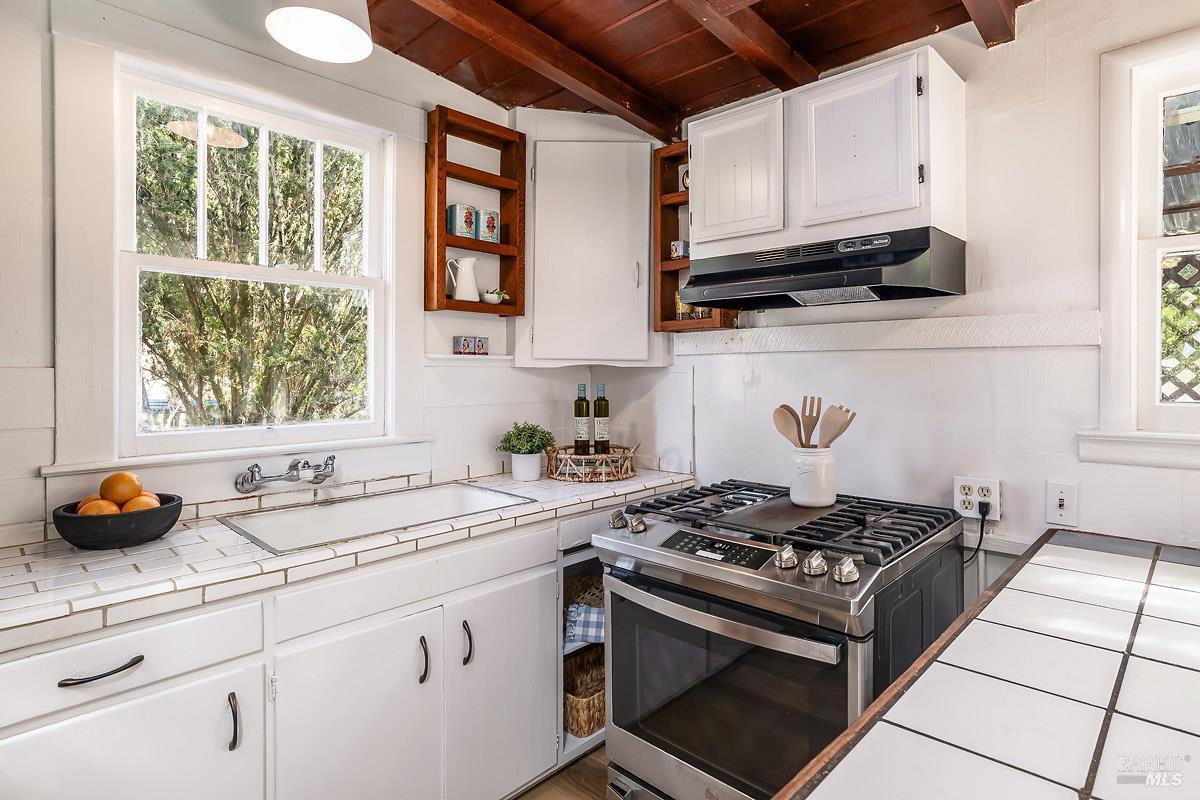 10 Cortez Avenue Forest Knolls CA 94933