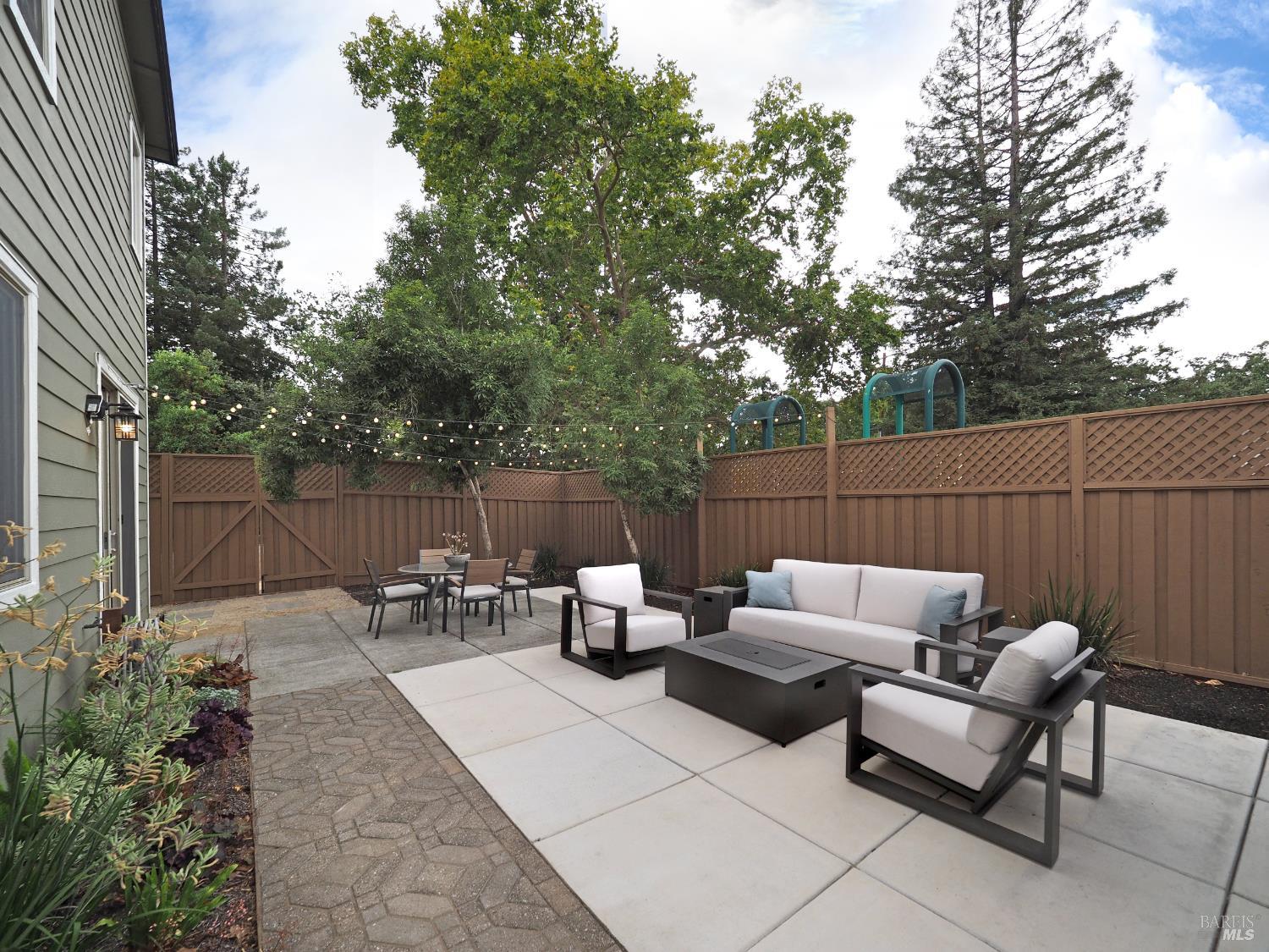 4615 Sorrento Way Santa Rosa CA 95409