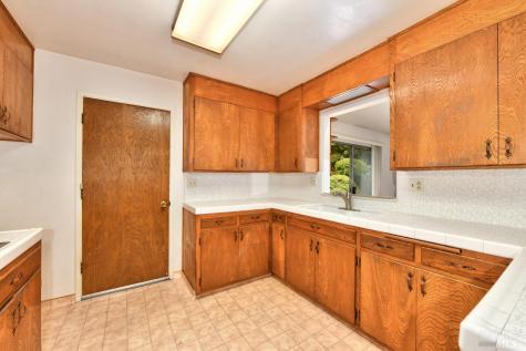 928 Middle Rincon Road Santa Rosa CA 95409