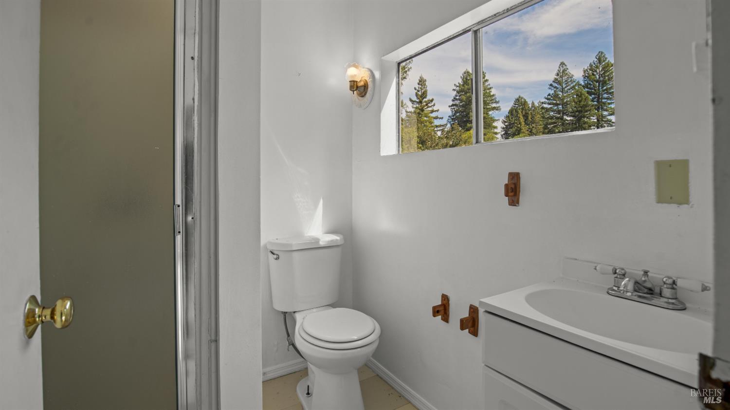 9199 Rio Vista Road Forestville CA 95436