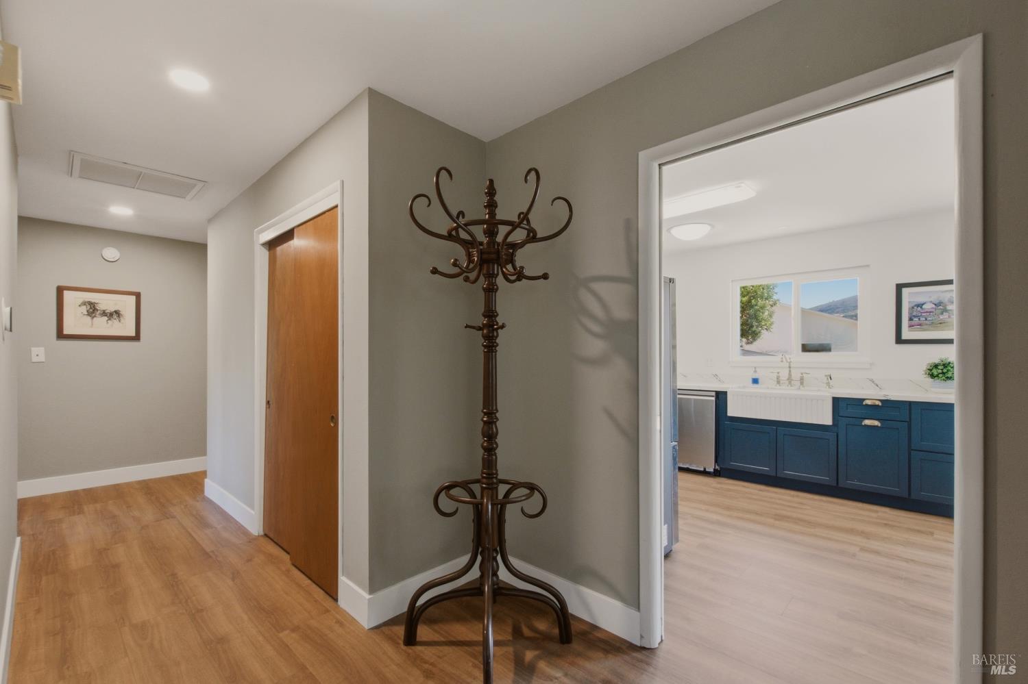 3294 Vichy Avenue Napa CA 94558