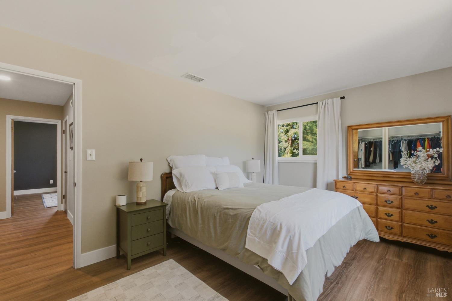 3294 Vichy Avenue Napa CA 94558